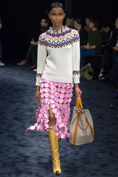Look 35